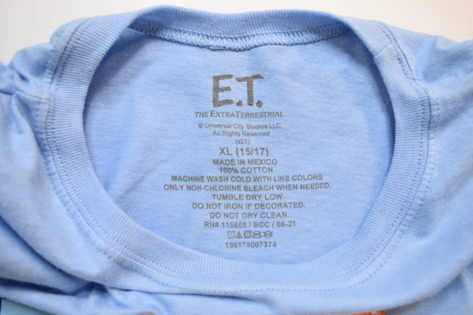 E.T. The Extra Terrestrial Juniors Flying Bicycle Moon Blue Shirt New XL(15-17)