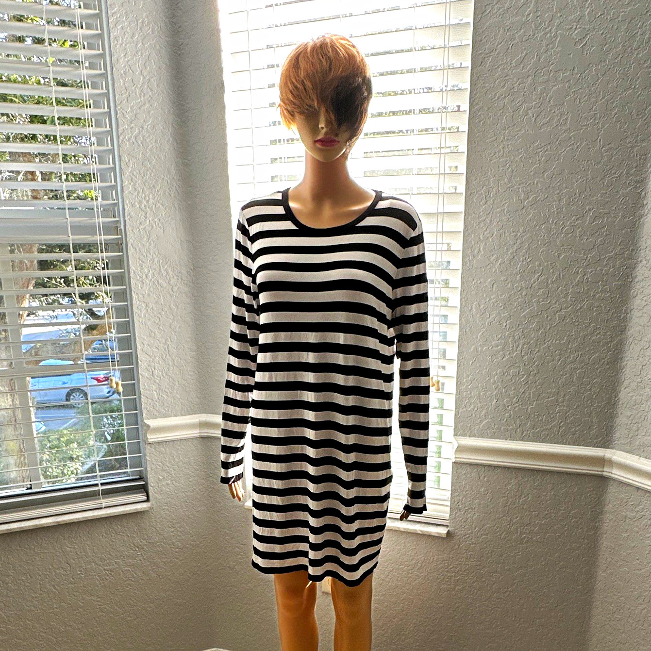 MICHAEL Michael Kors Black White Striped Knit Shift Knee top Stretch Size large