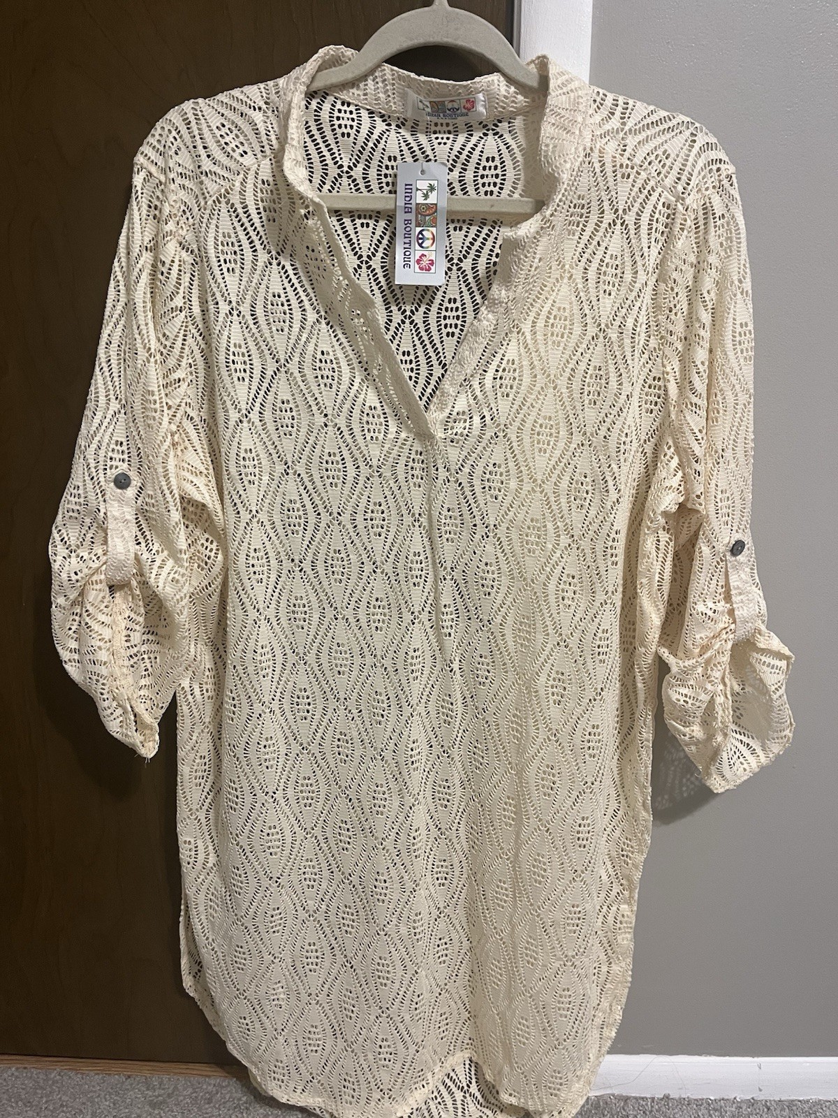 India Boutique Women’s OS Ivory Lace V-Neck Tunic Top Roll Tab 3/4 Sleeve