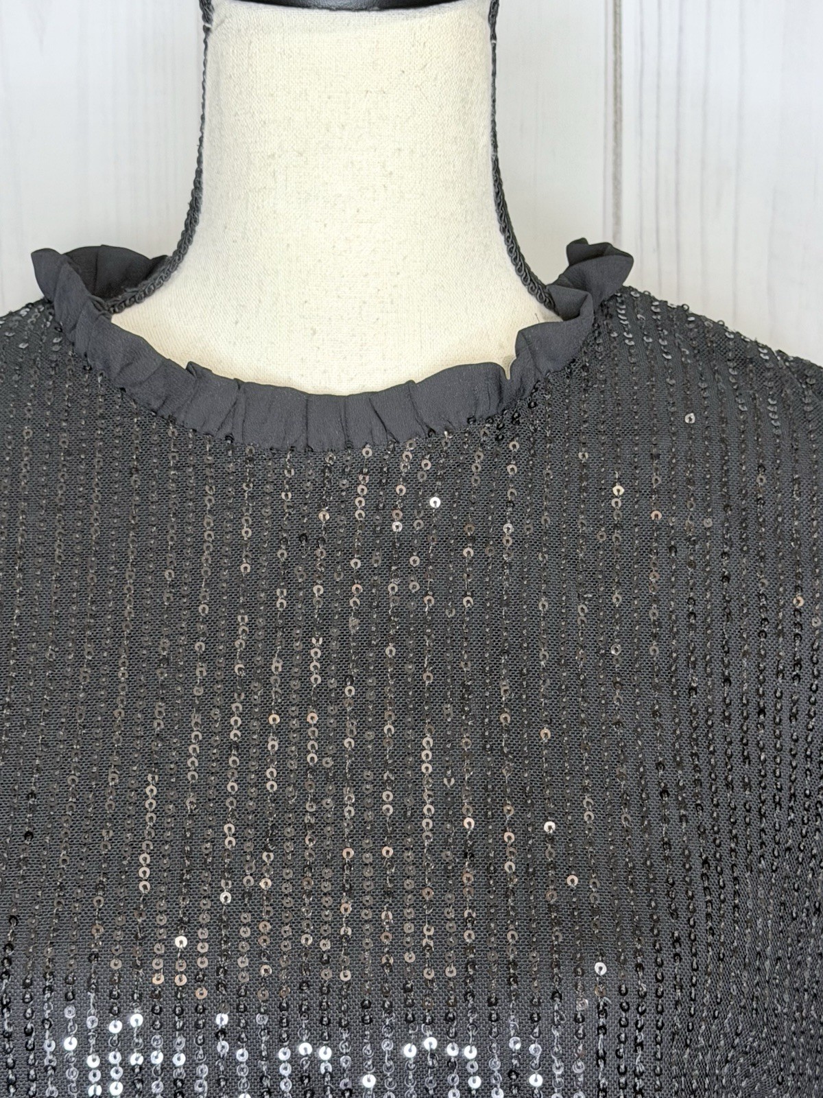 Andree by Unit Black Sequin Top Sz L Short Sheer Sleeves Keyhole Neck NWT