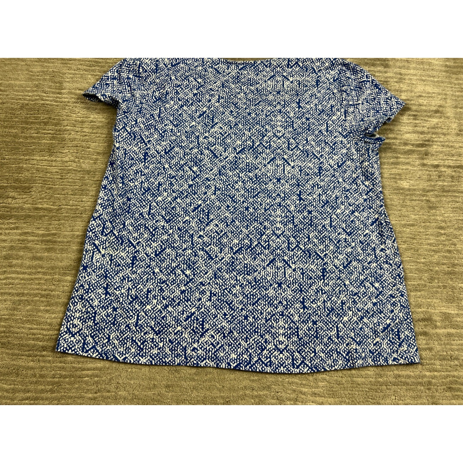 St. John’s Bay Top Womens XL Blue White Geometric Lattice Neck Short Sleeve Tee