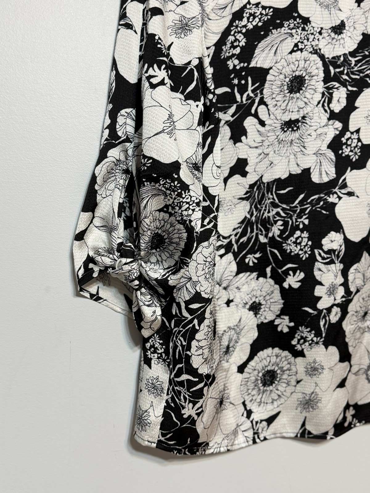 Talbots Cottagecore Timeless Floral Top Womens Size Medium Classic Office Chic