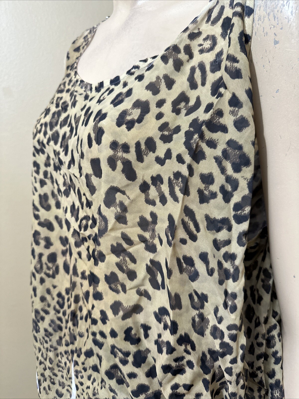 Women’s Beige Leopard Polyester Casual Summer Elastic Waist Size S Blouse Top