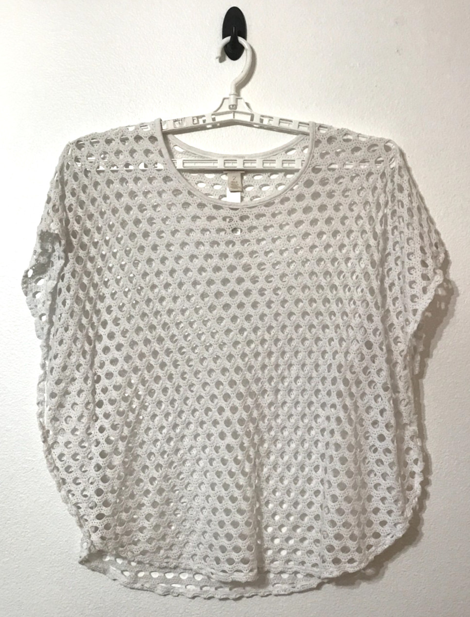 Chicos Top Size 2, Large Open Knit Mesh Crochet Coverup White Lightweight Breezy