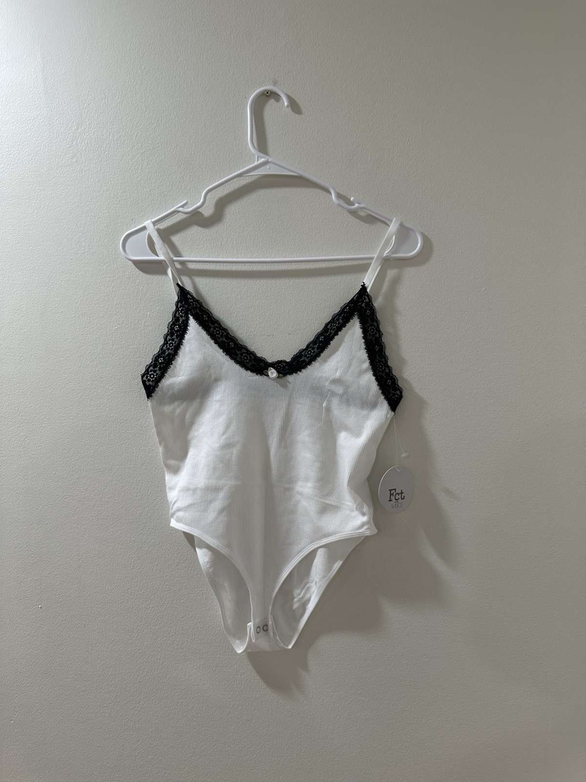 Fct Basics Women’s Bodysuit Medium White Black Lace Ribbed Cami Thong NWT