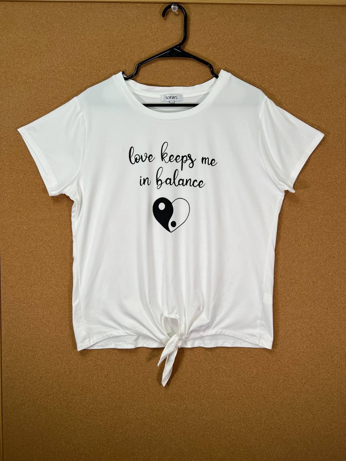 Sofia’s Women T-shirt Top 2XL White Short Sleeve Crew Neck Graphic Tee NWOT