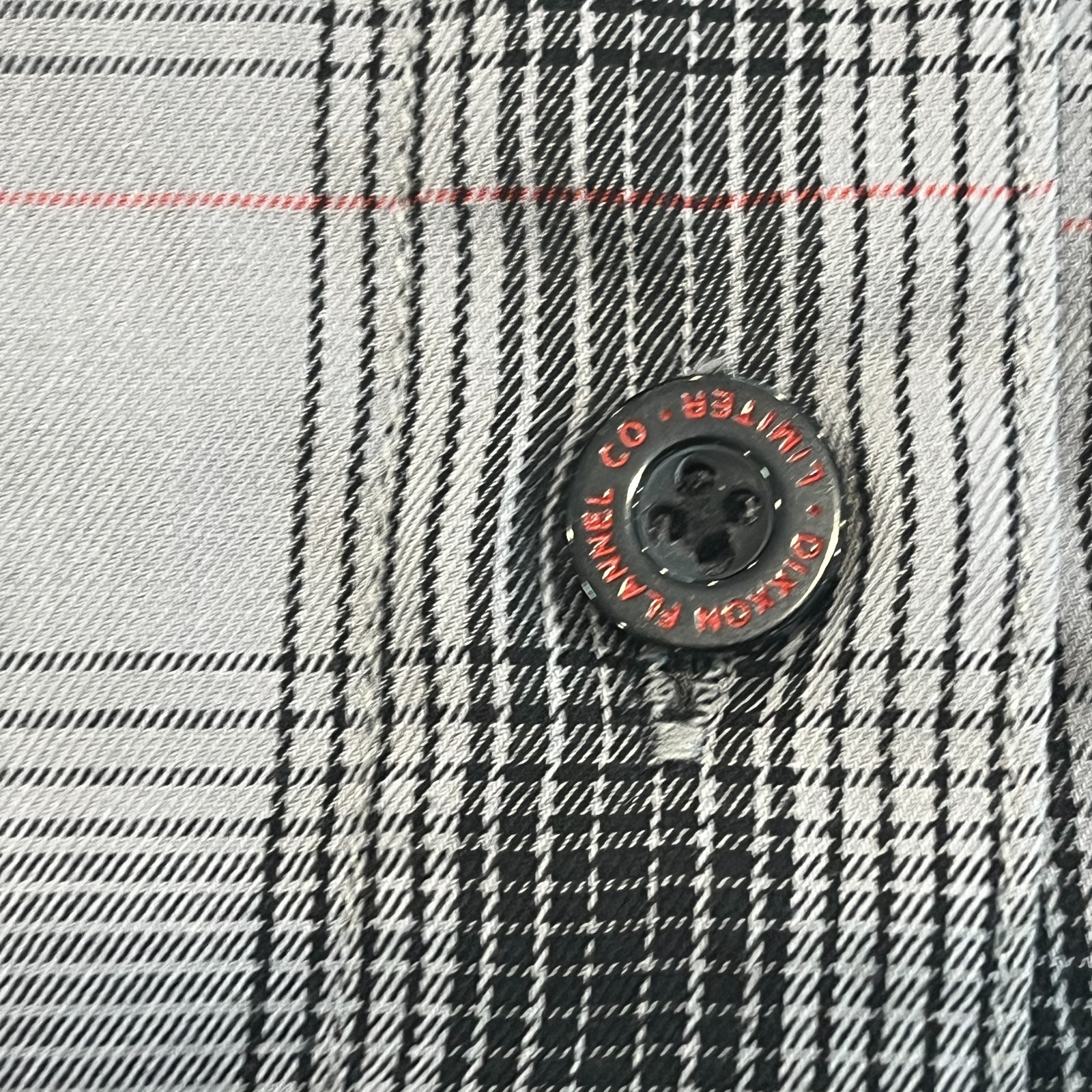 Dixxon Flannel Limiter Womens Large Bamboo Gray Black Plaid Short Sleeve Shirt