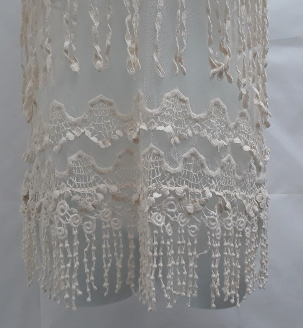 CRYSTAL K Women’s Size Medium Sheer Lace Crochet Round Neck Sleeveless Top