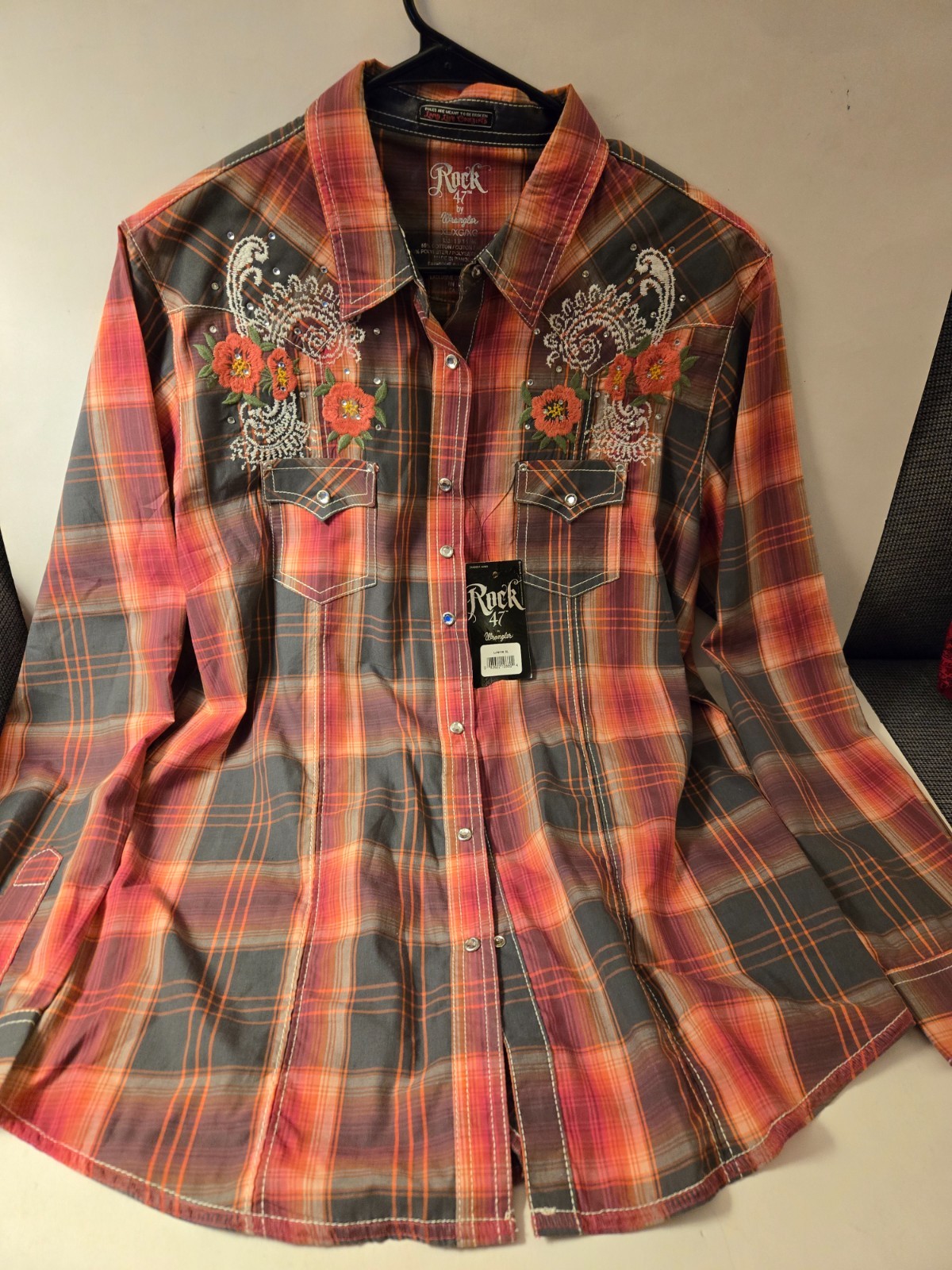 NWT Wrangler Rock 47 Women’s XL Western Shirt Embroidered Snap Up Cowgirl Floral