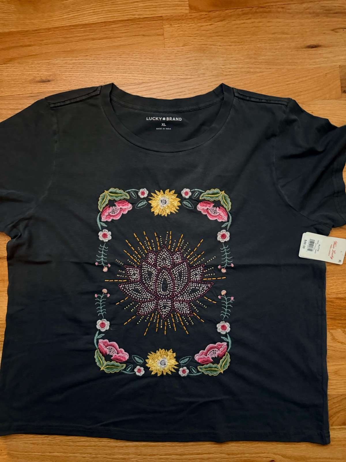 Lucky Brand Beaded Lotus Floral Embroidered Short Sleeve Crew Shirt Gray Size XL