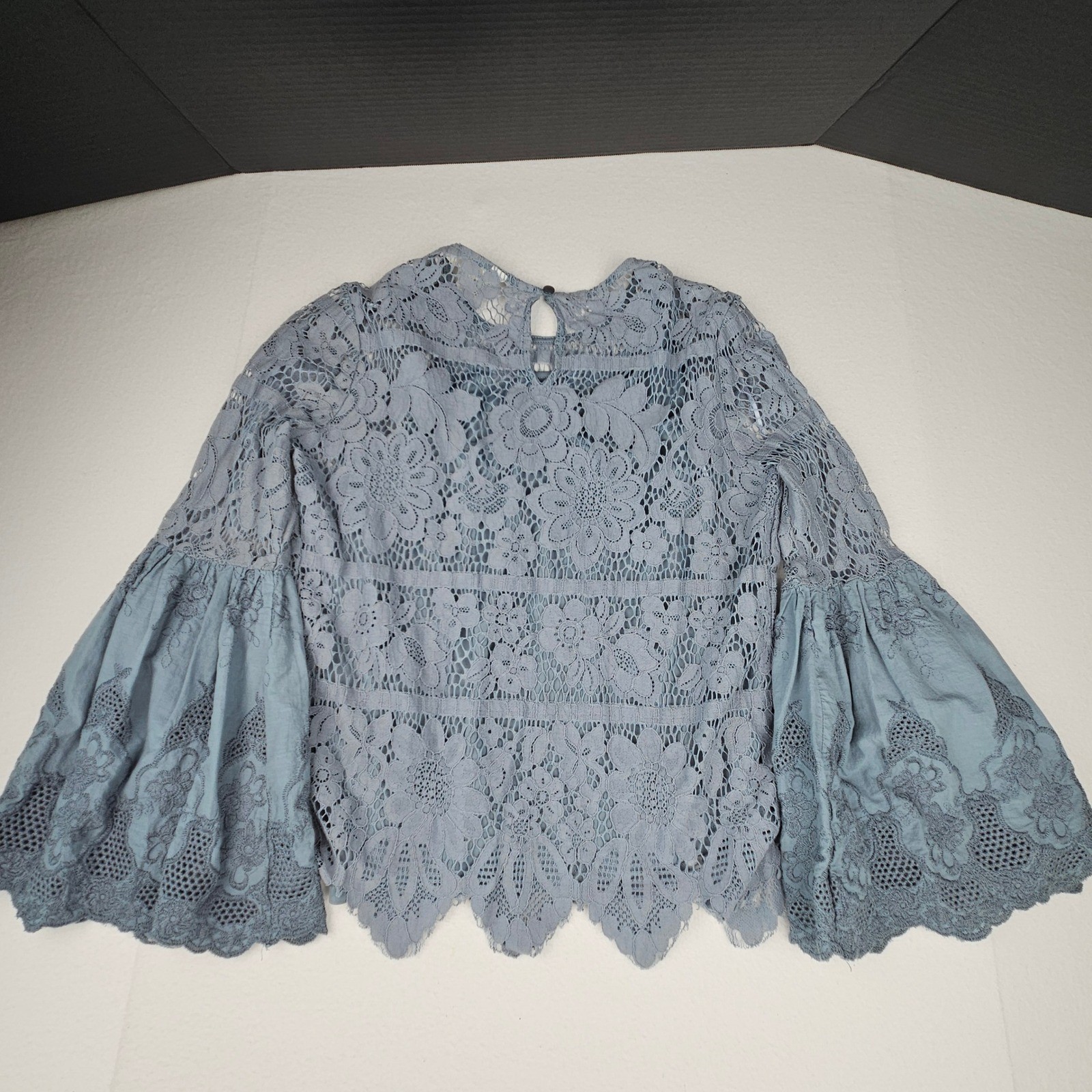 Adiva Dusty Blue Floral Lace Bell Sleeve Boho Peasant Fairy Western Top Small