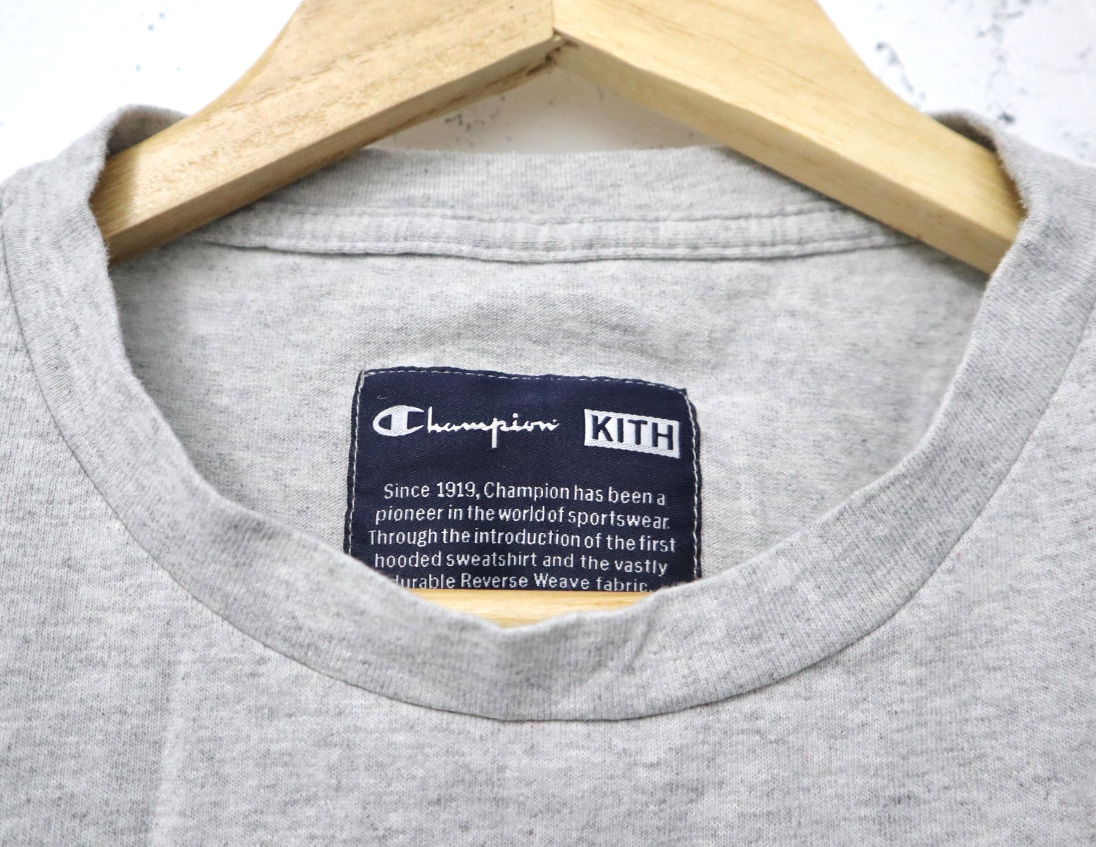 KITH x Champion Reverse Weave Logo Cropped T-Shirt Gray Logo Women’s S Limited