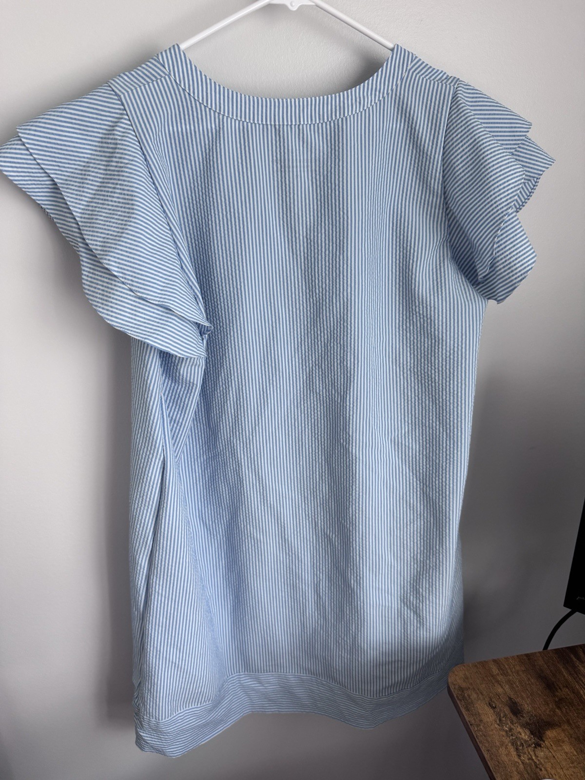 Vineyard Vines Blue & White Striped V-Neck Flutter Sleeve Blouse Women’s XL
