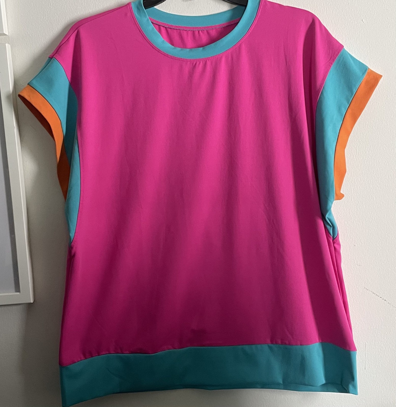 Women’s Top, Large, Short Sleeve, Machine Wash, Intense Colors