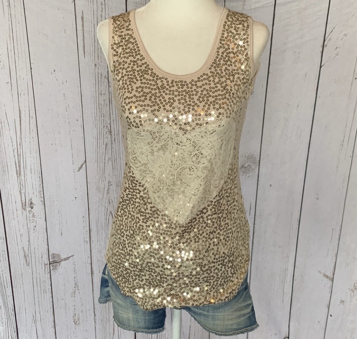 Daytrip Women’s XS Beige Rayon Blend Knit Sequin Lace Heart Tank Top