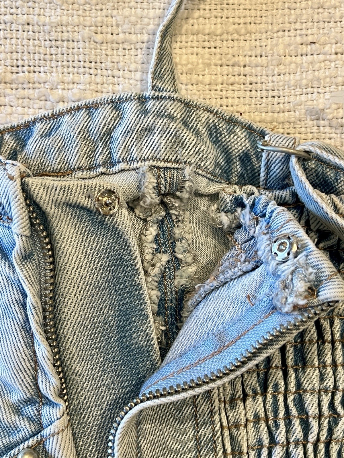 NWT BLANK NYC Light Wash Starstruck Embellished Denim Crop Top MED Festival Hot