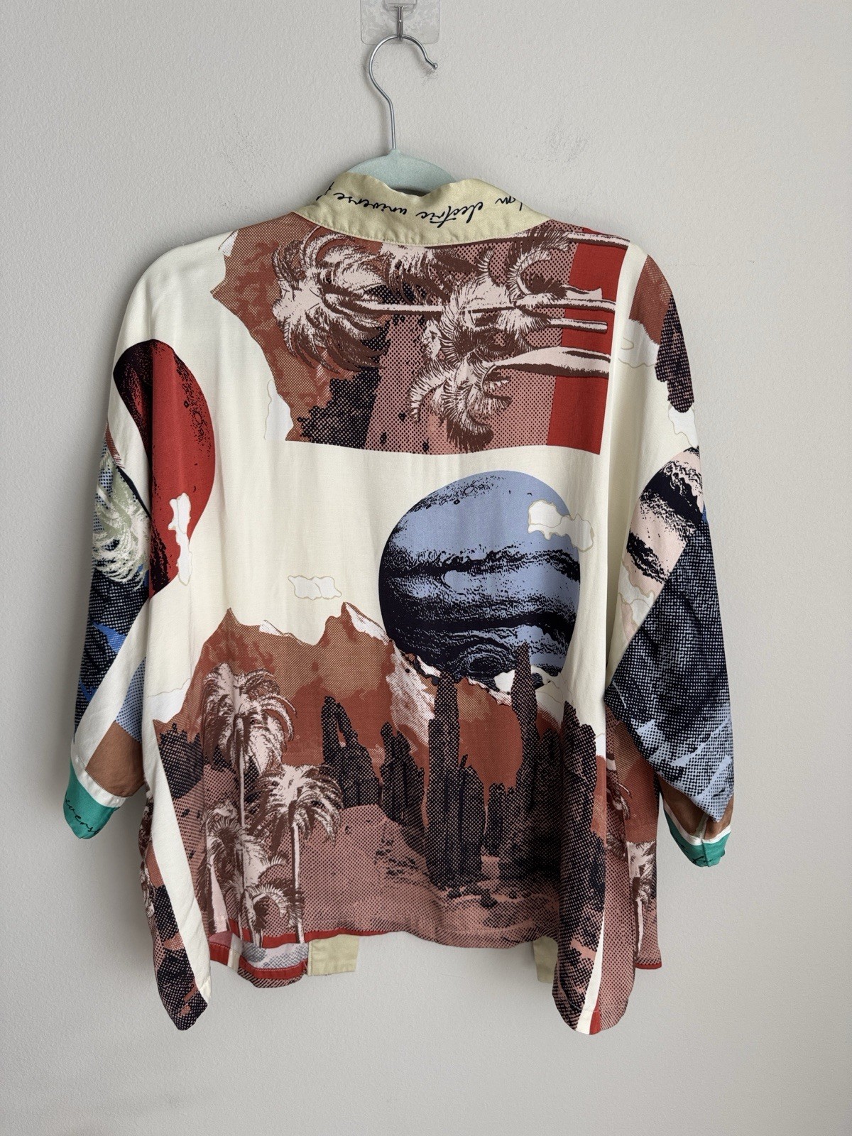 Parfois Collection 100% Viscose Satin Landscape Print Open Front Kimono One Size