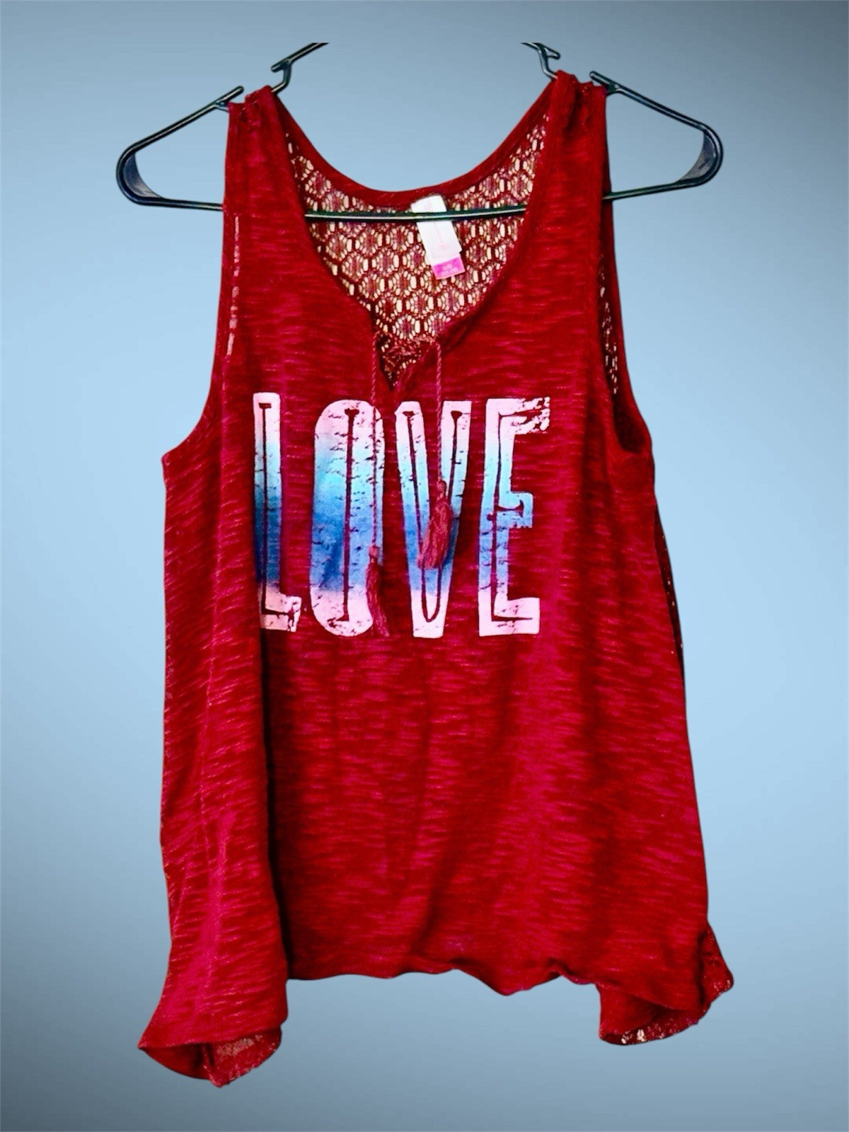 Red LOVE Graphic Print Lace Back V-Neck Wide Strap Tank Top L Women