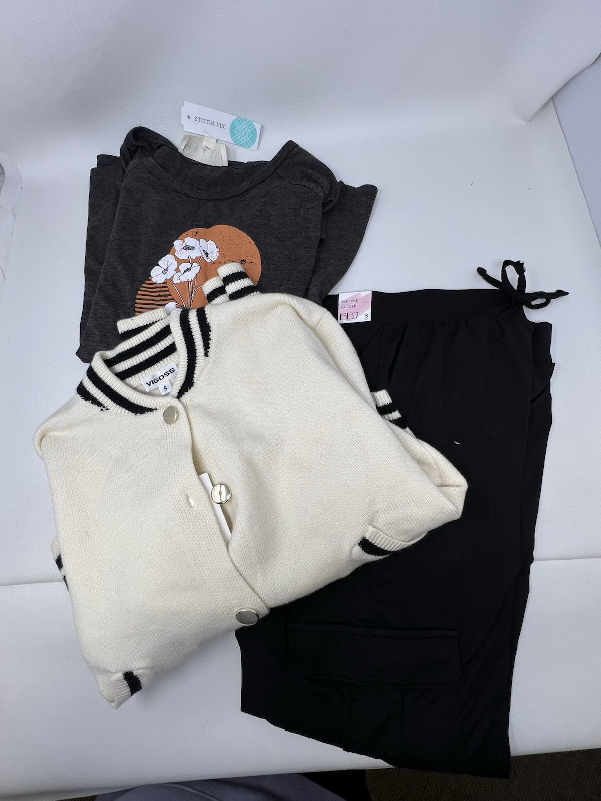 Stitch Fix lot of 3 sz S NWT boom boom jeans jogger, vigoss cardigan, hiatus tee