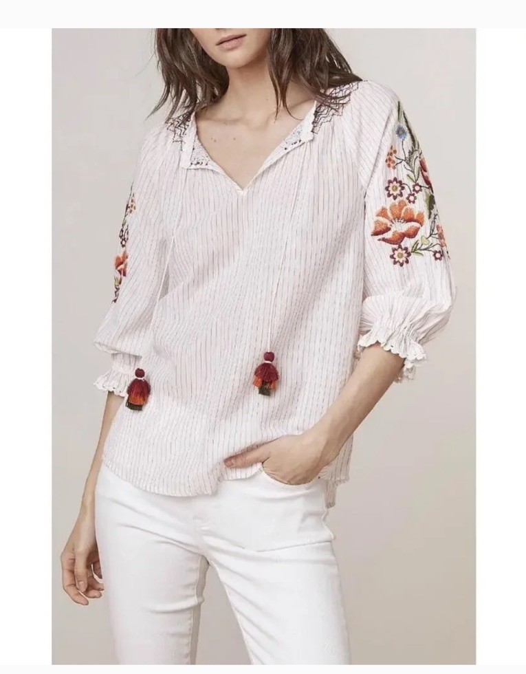 Velvet by Graham & Spencer Rina Embroidered Blouse Med 100% Cotton Stripe Tassel