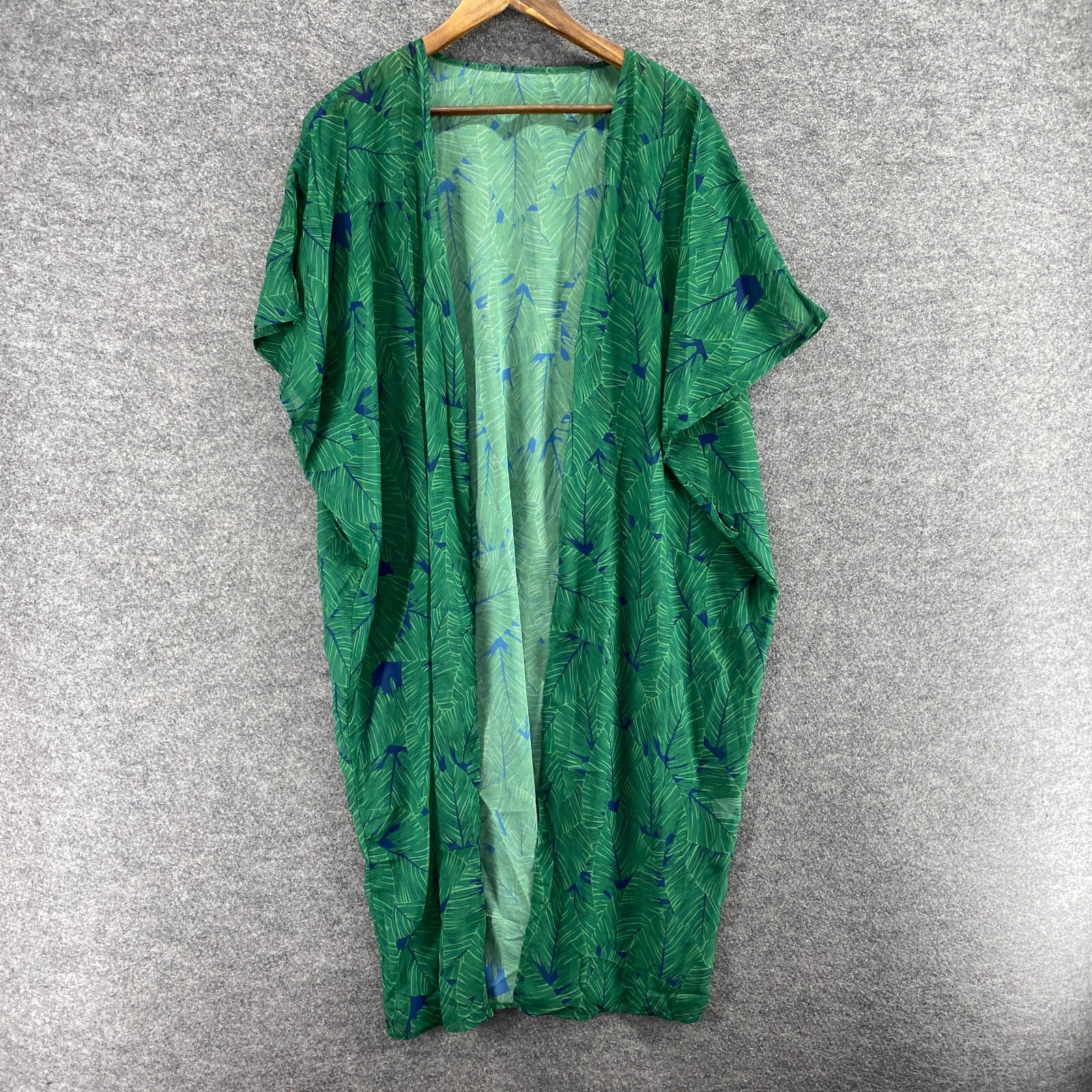 Unbranded Top Women M Green Floral Short Sleeve Open Front Breathable