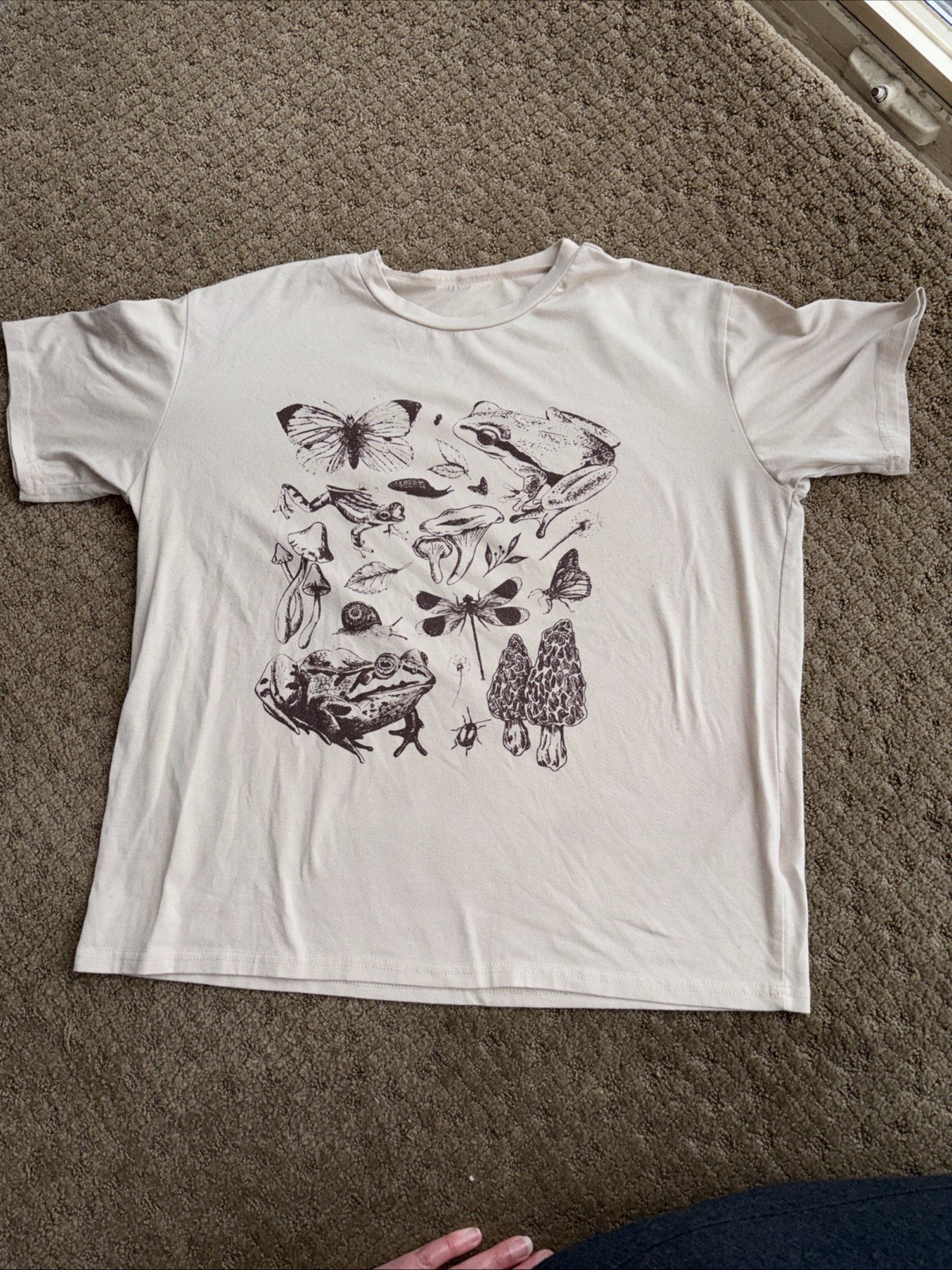 Habitat Mushroom Frog Tee Shirt Women Small Tan Beige Butterfly Summer