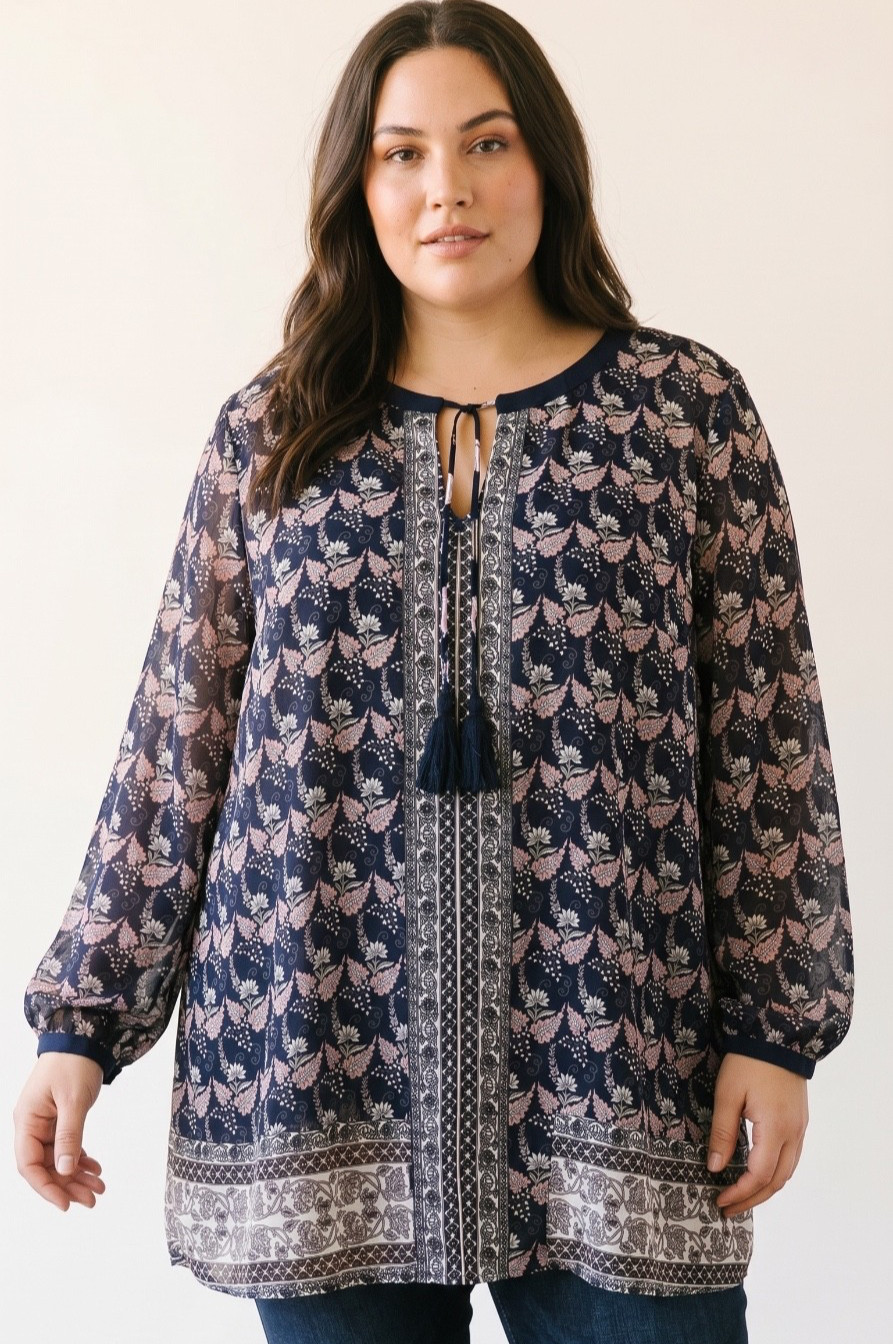 BeMe Top Size 24 Plus NWT Pretty in Pink Paisley Lined Floral Tassels RRP$69