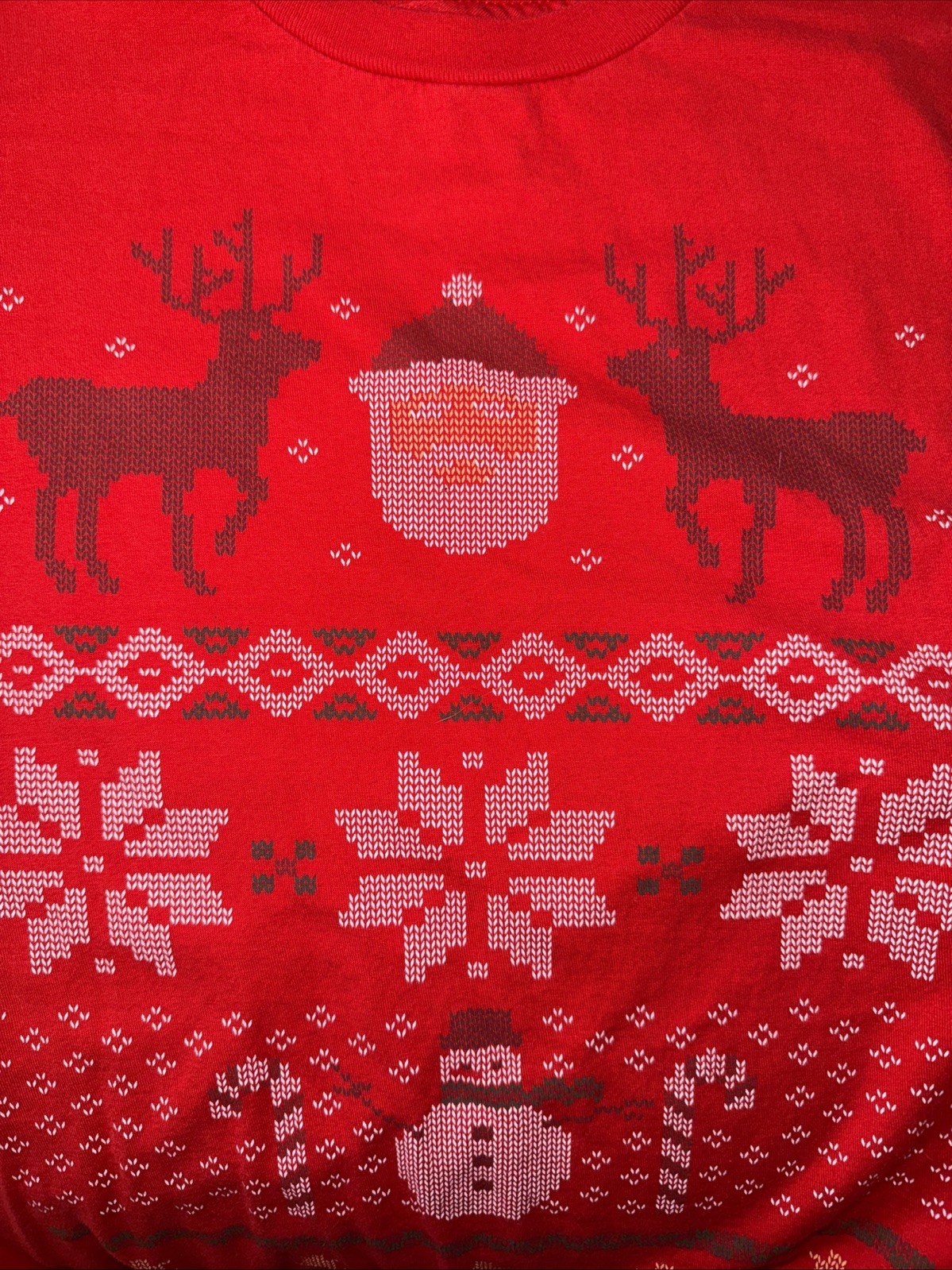 Christmas Holiday Short Sleeve T Shirt Size L Red- Reindeer Trees, Santa Unisex