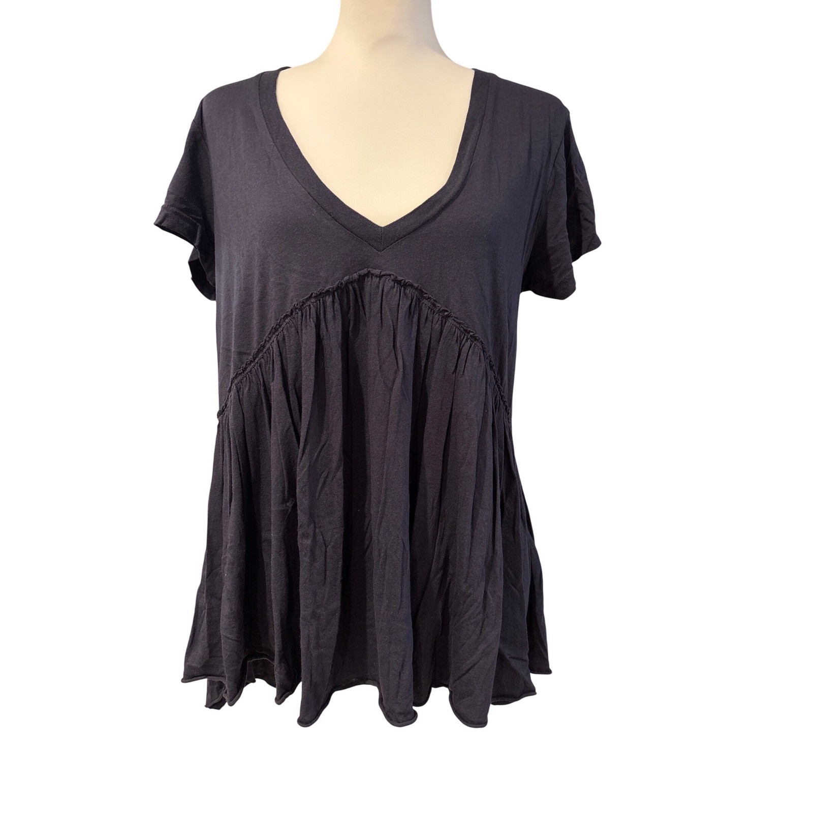 Anthropologie T.La blue V neck soft cozy shirt Small