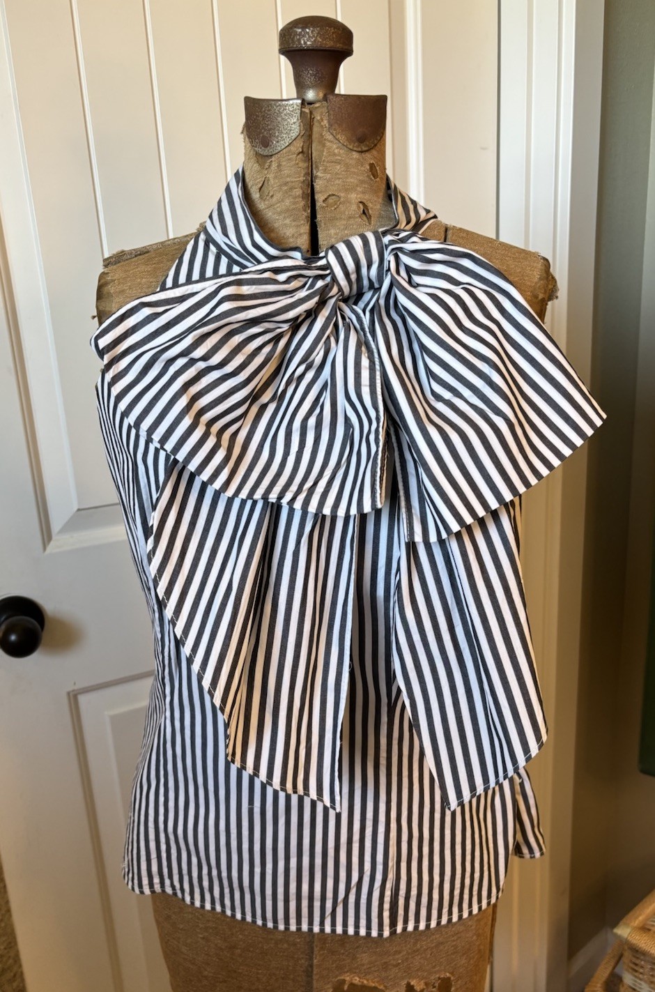 Milly Gray White Striped Halter Neck Top BOW Drape Front Size SMALL