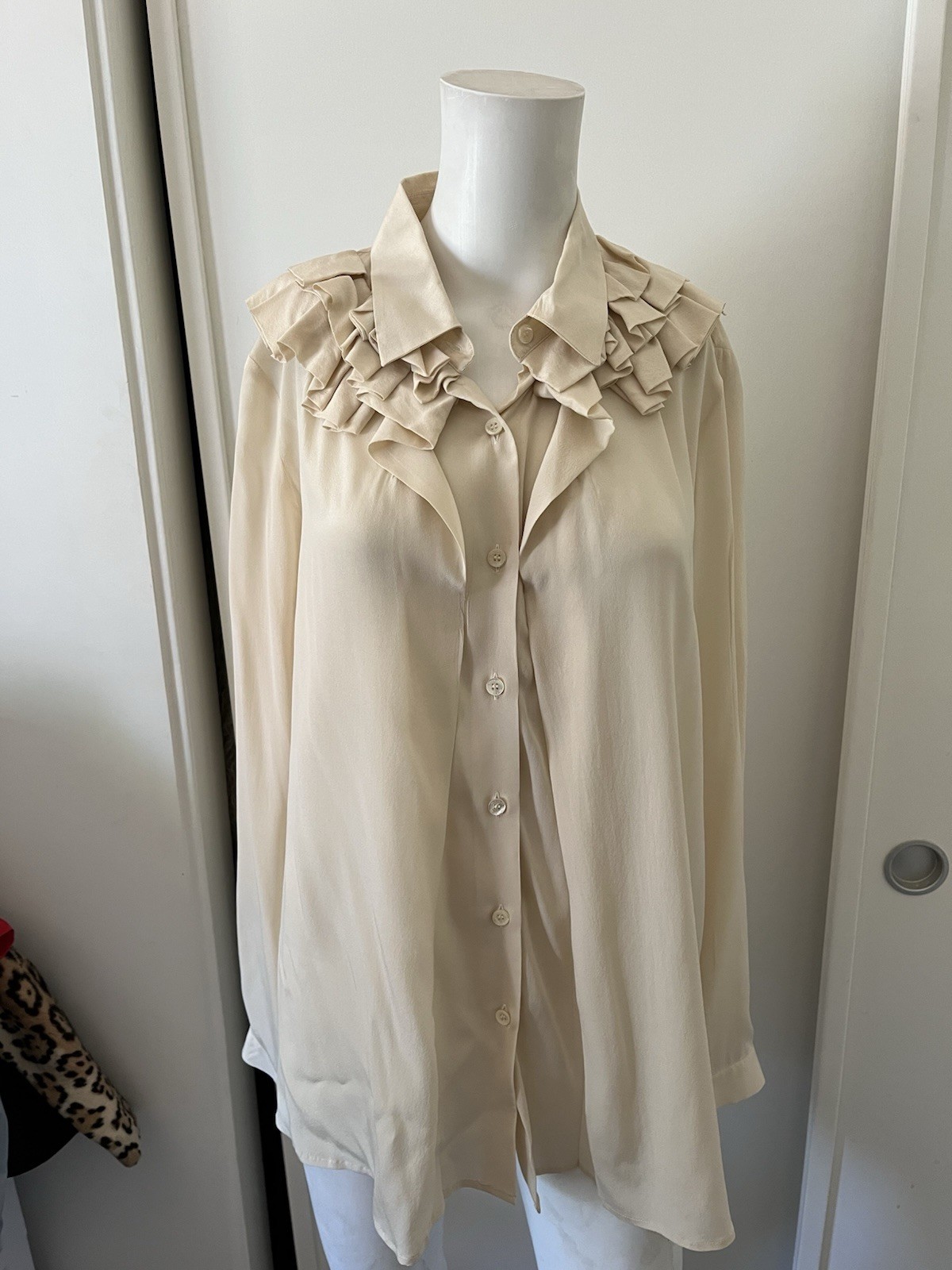 NWOT ETRO Silk BLOUSE Top 48 L $680 Pristine