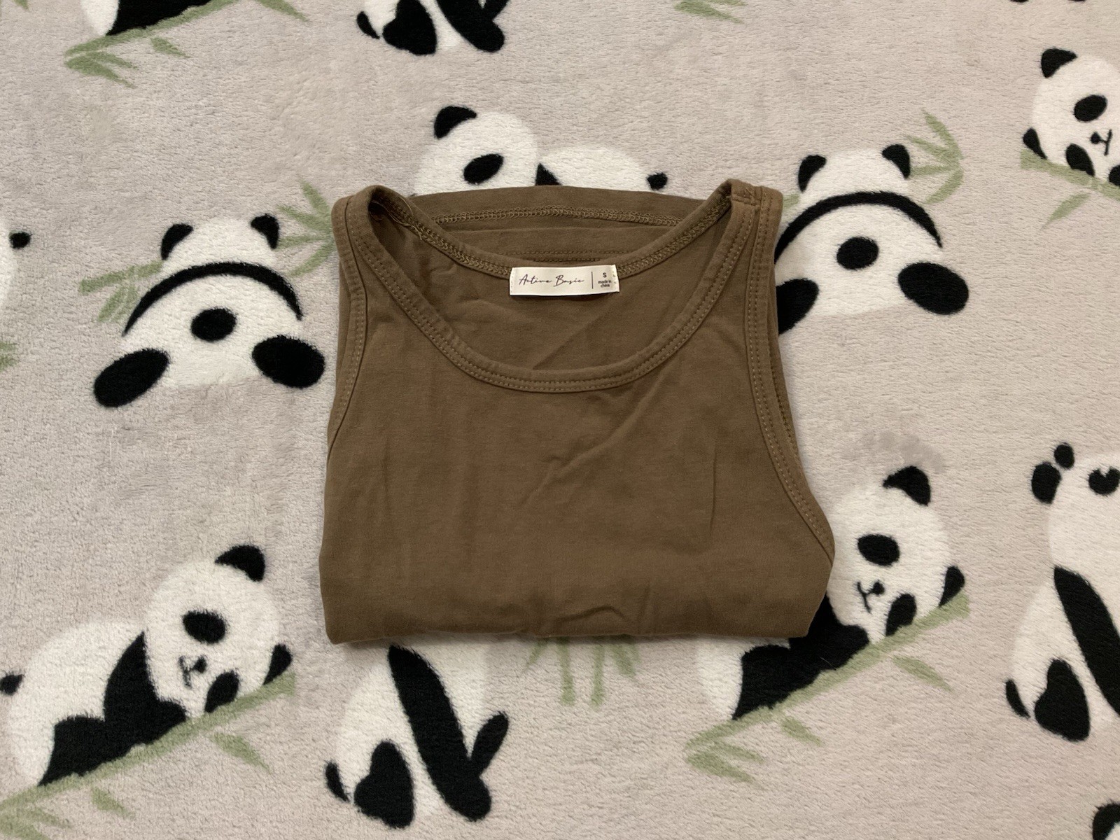 Active Basic Women’s Tank Top Size Small Brown Sleeveless Cropped
