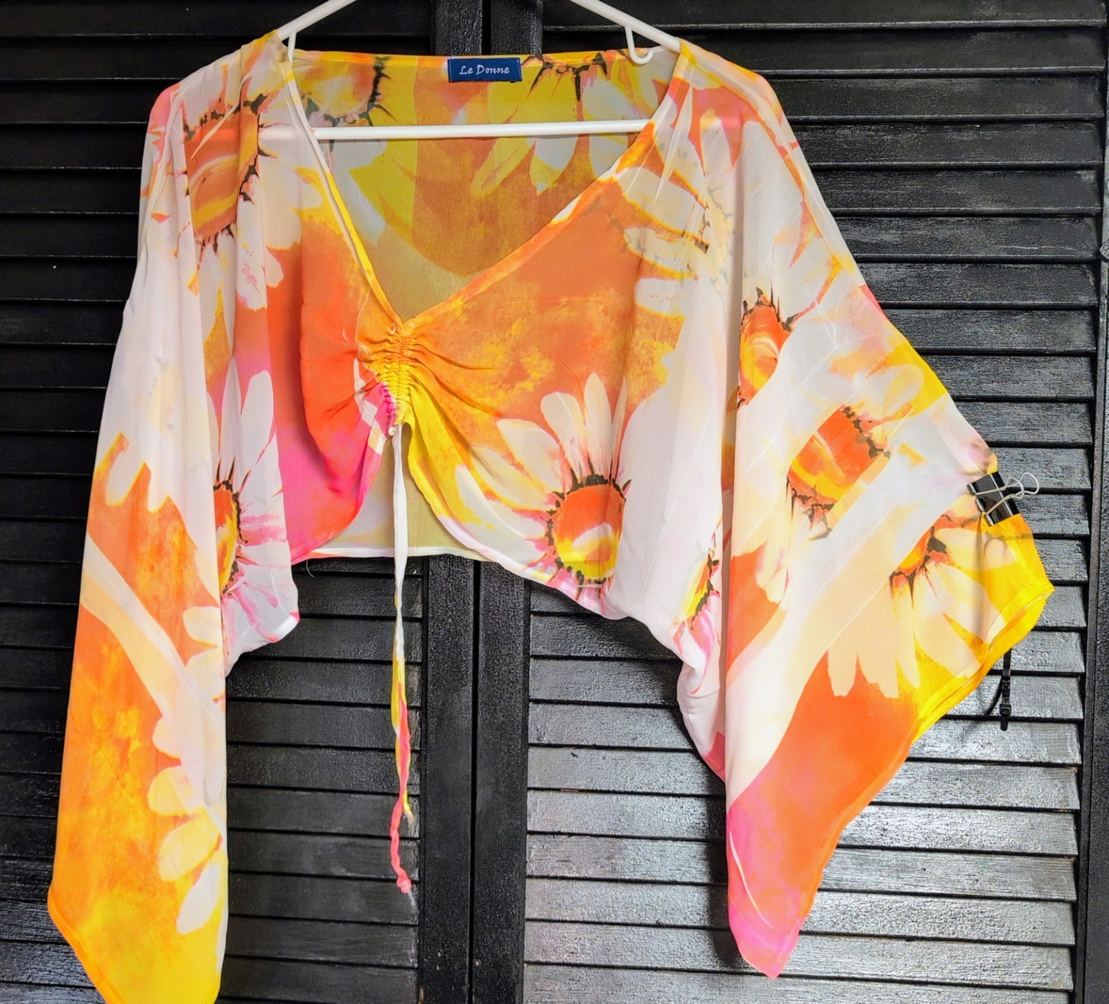 La Donne Cropped Floral Top One Size Fits Most