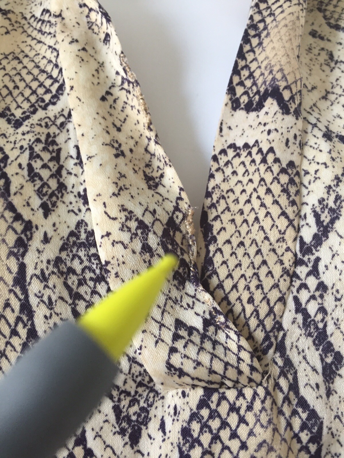 ZARA Woman Beige SNAKE SKIN PRINT TOP PULLOVER Size XS *READ NOTE* O680