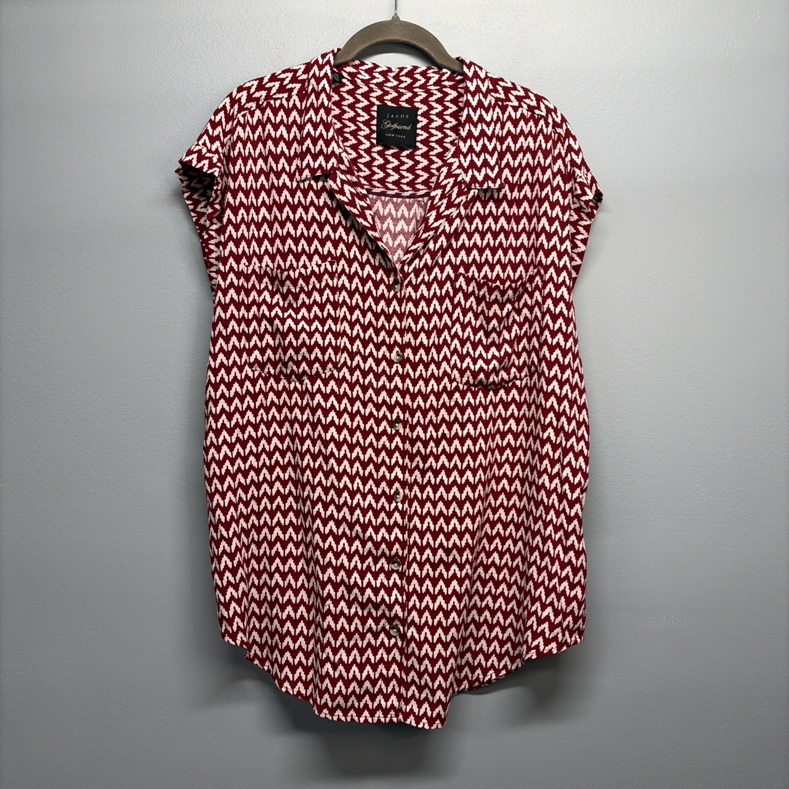 JACHS Girlfriend New York Women’s Red Chevron Blouse Button Up Top – Size XL