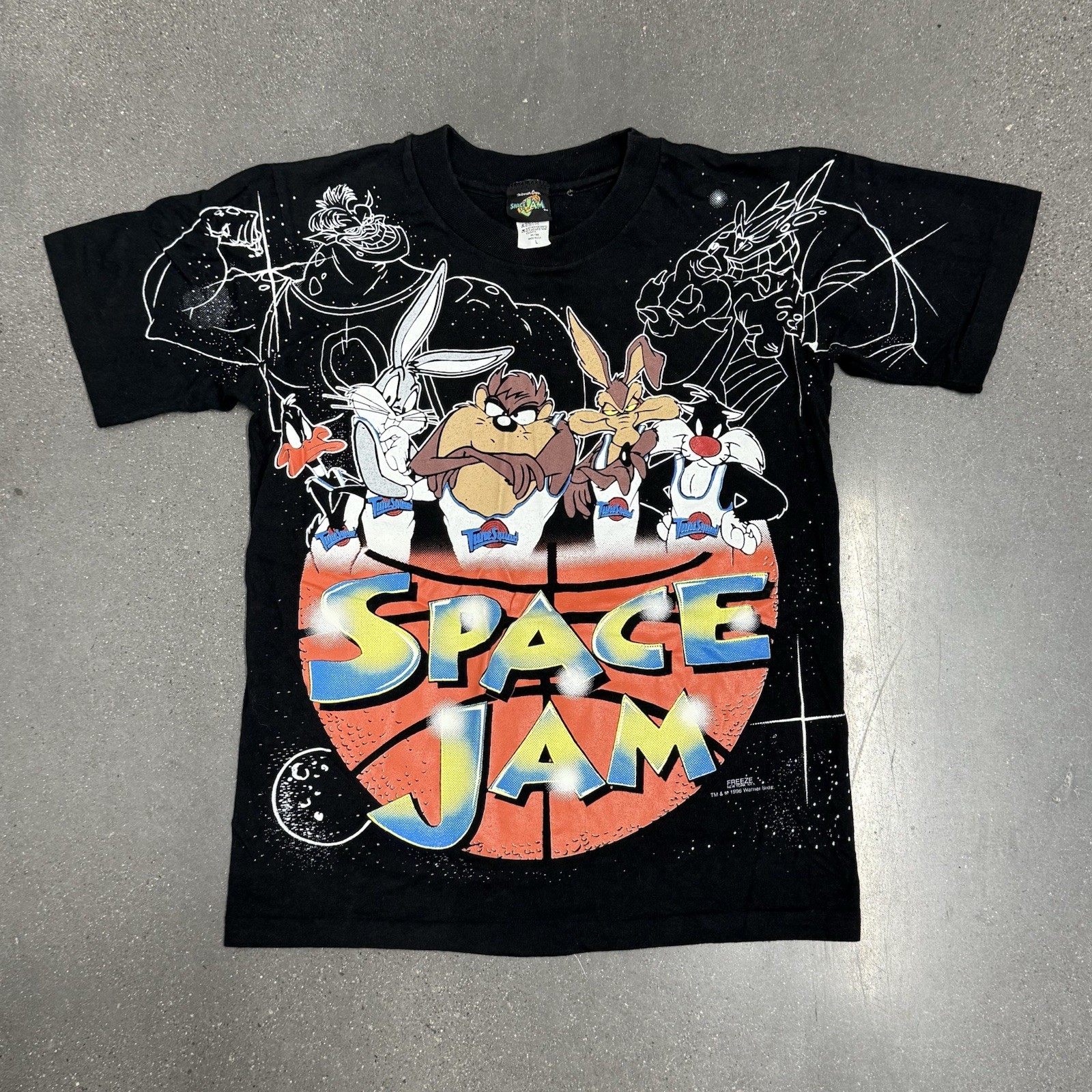 Space Jam 1996 Warner Bros. FREEZE Looney Tunes AOP Tee Size L Women