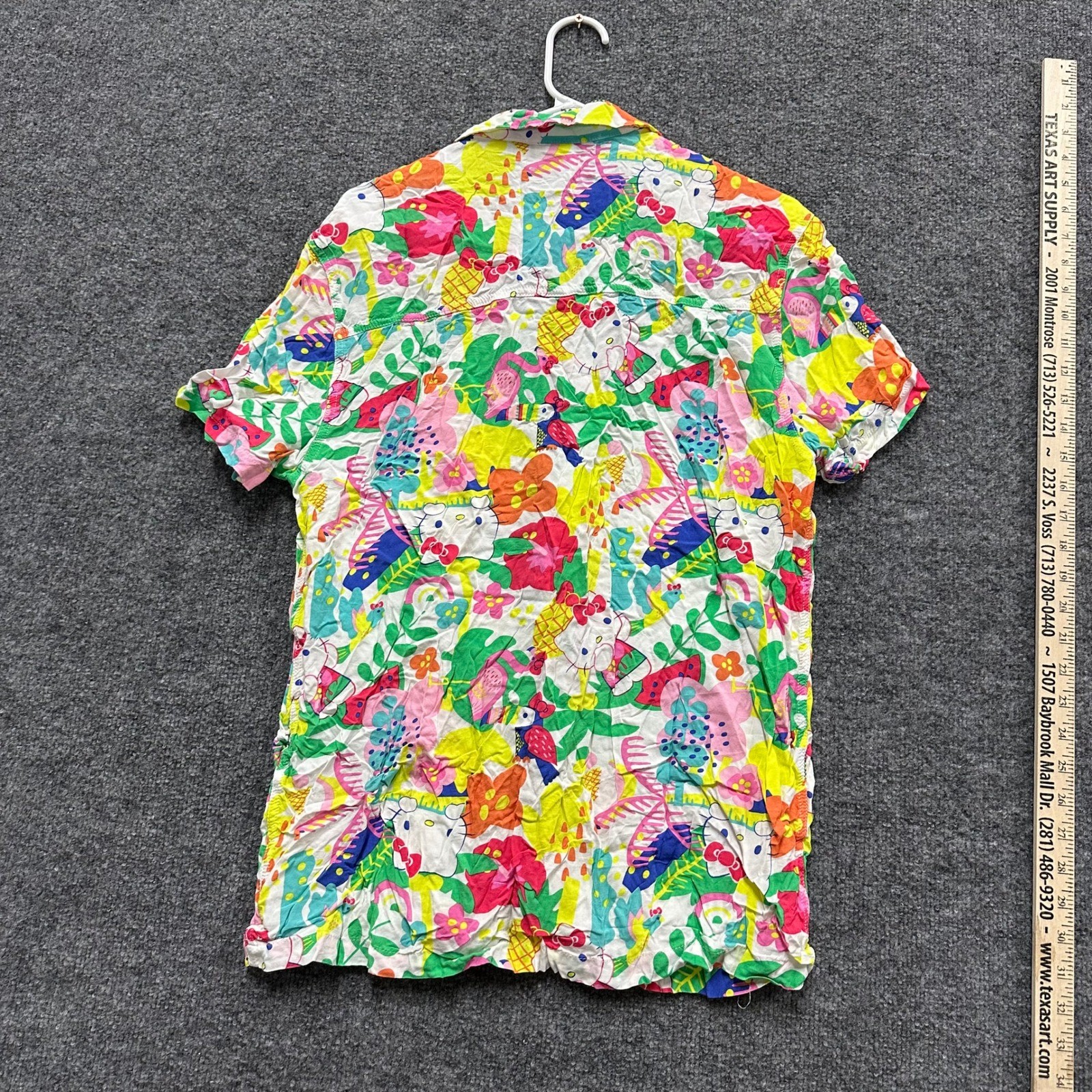 Hello Kitty Button Up Shirt Womens Size L Rayon Tropical Floral Toucan Colorful