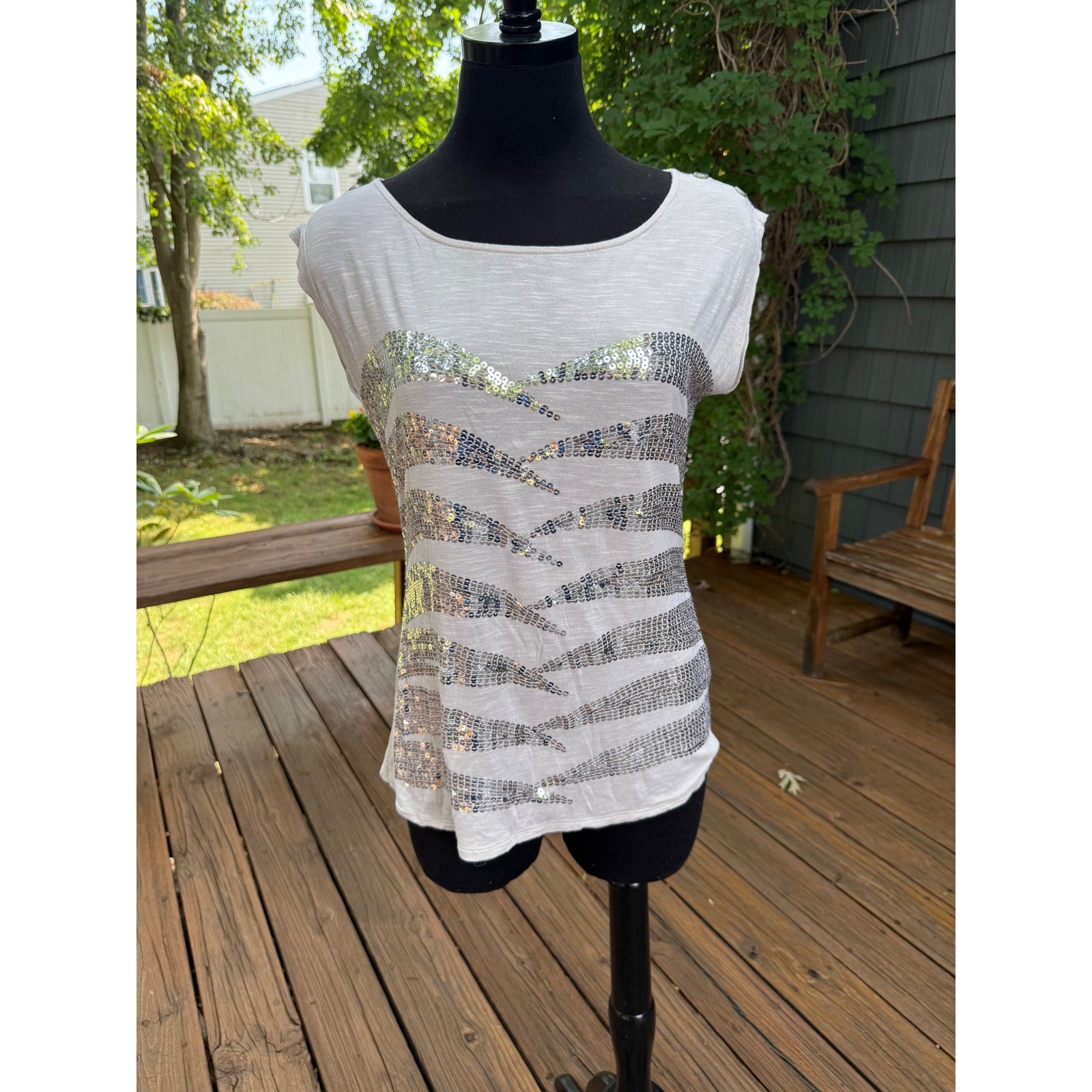 Armani Exchange Womens Gray Sequin Graphic Cap Sleeve Button Shoulder Top Size M