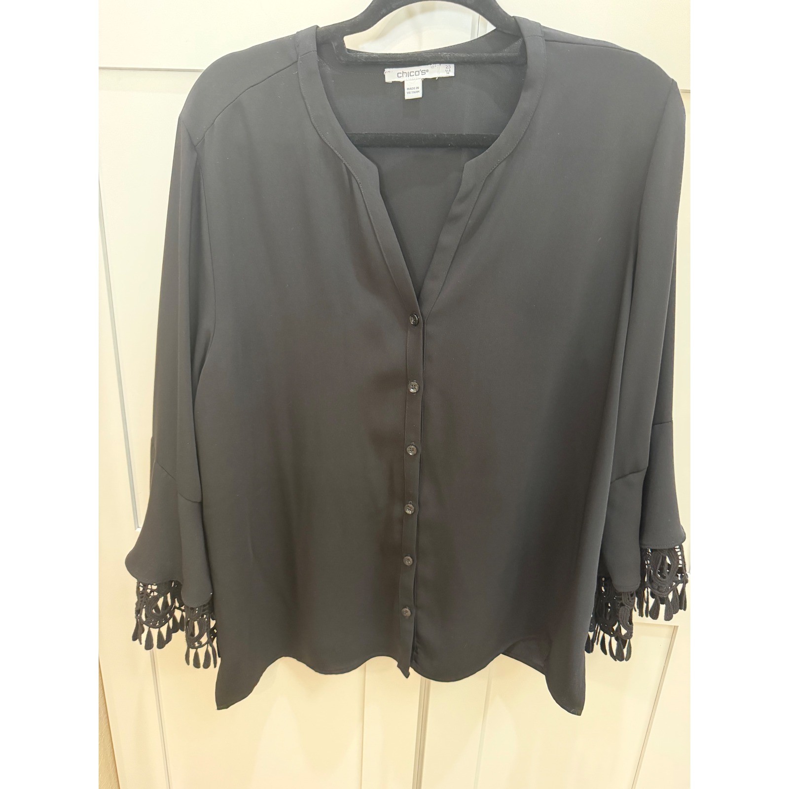 Chicos Black Button Front Blouse Bell Sleeve Crochet Lace Tassel Size 2.5 US 14