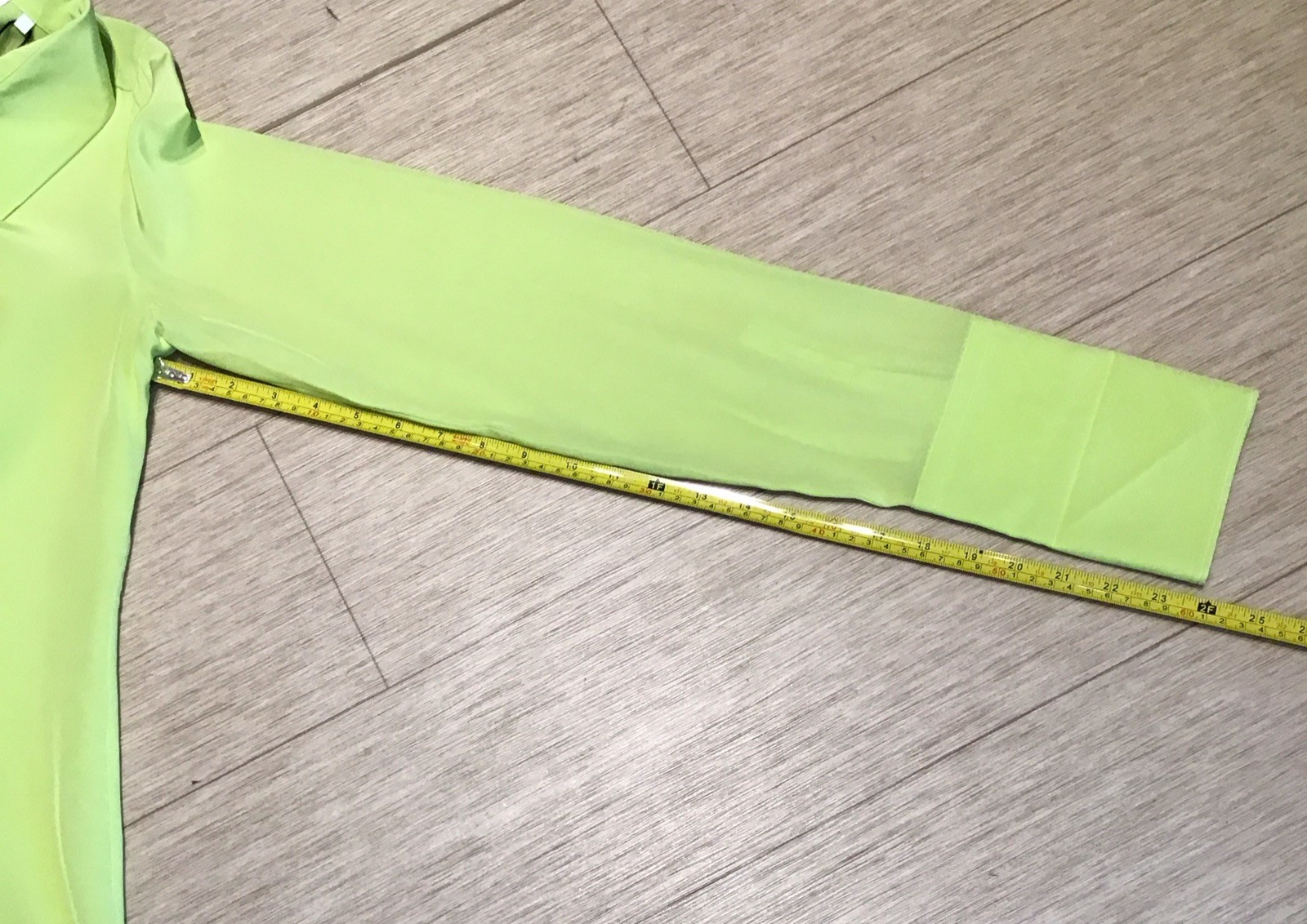 Max Mara SPORTMAX Algebra Lime Silk Shirt Button Front Elongated Cuffs NWOT US6