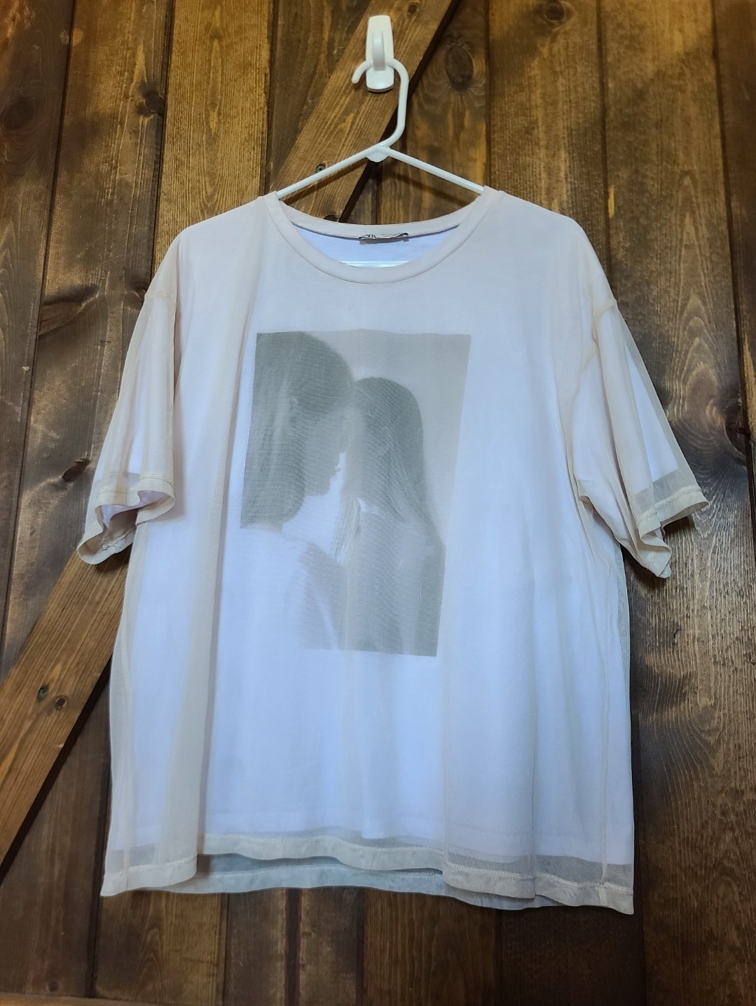 Zara Layered Mesh Graphic White Tee Cream Overlay Size L Boat Neck Short Sleeve
