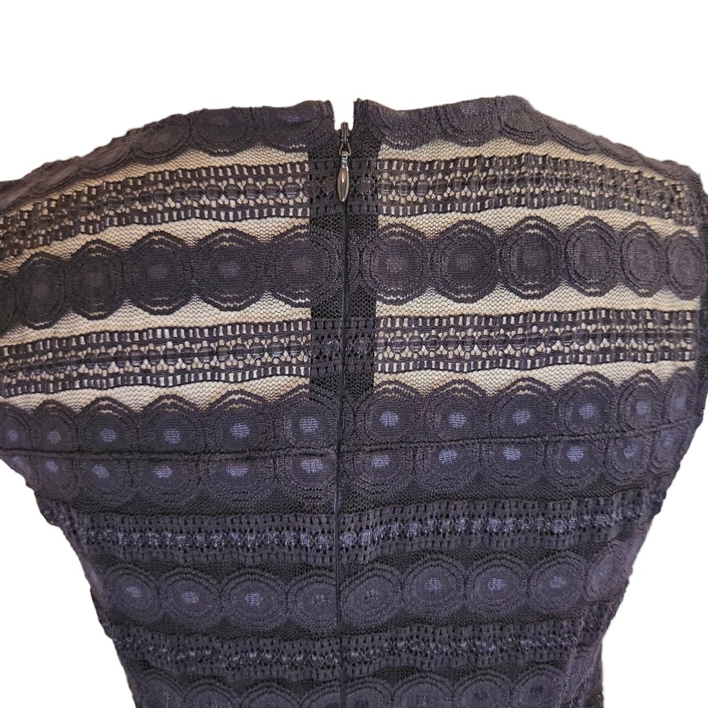 Ann Taylor Navy Blue Lined Lace Sleeveless Shell Top SZ: M versatile Layering