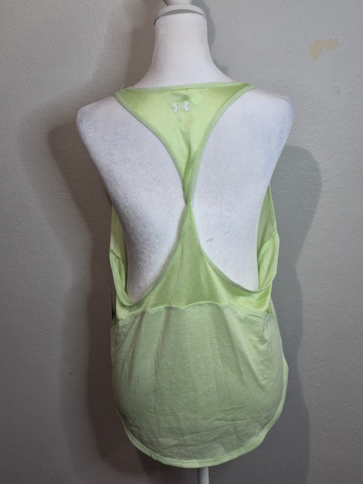 Under Armour HeatGear Racerback Tank Top Medium Green Workout Gym Running NWT