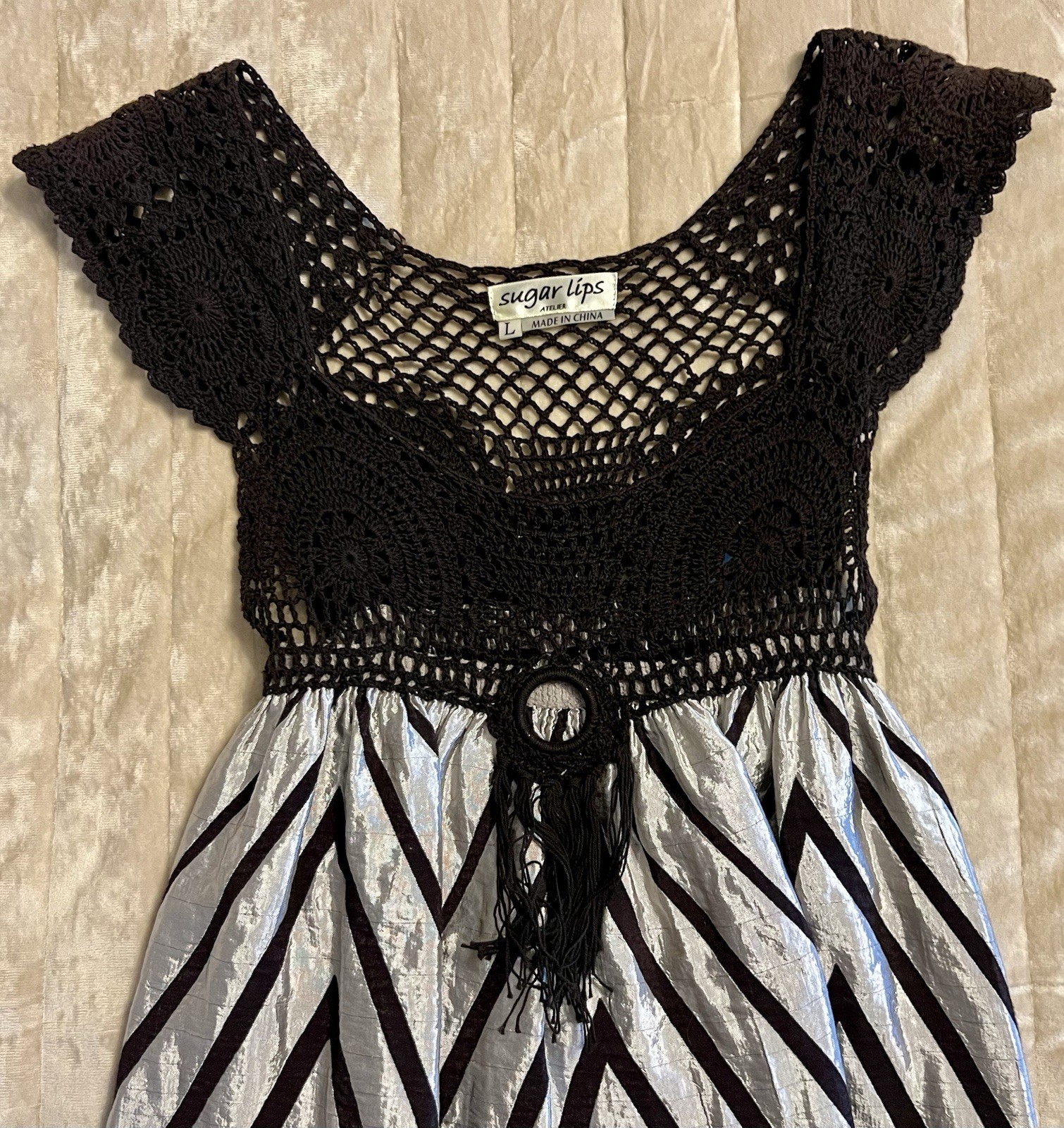 NWOT SUGAR LIPS beautiful top; sz L;