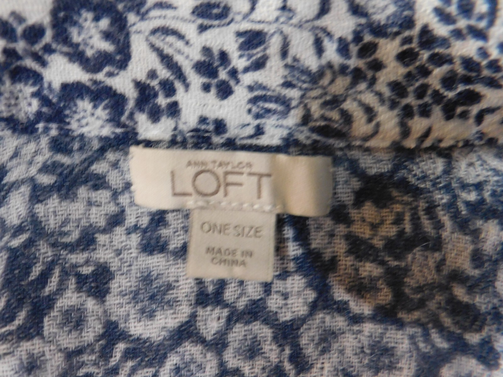Loft top one size blue floral shawl open womens stretch polyester wool kimono