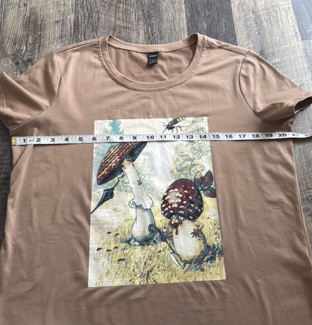 Shein Brown Mushroom Short Sleeve Top Shirt Graphic Women’s Size Large T-shirt