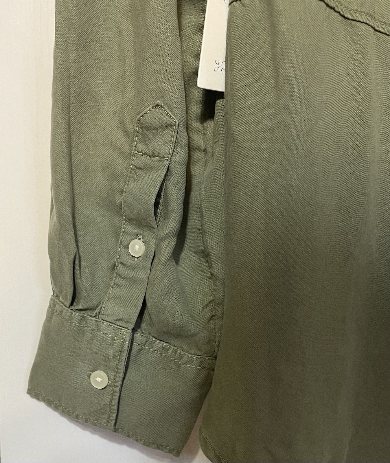 NWT Caslon Olive Green Women’s Roll Tab Sleeve Button Down Blouse Small Hi Low