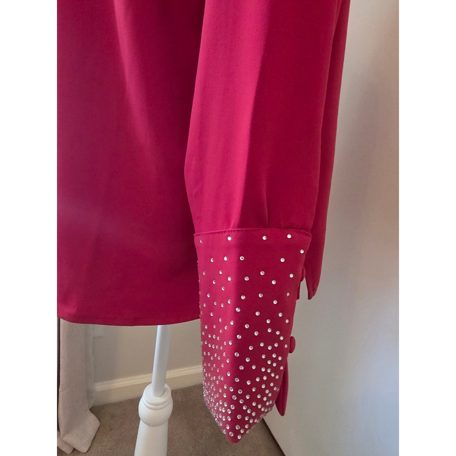 Joan Rivers Red Carpet Blouse VIbrant Red Rhinestone Cuff Button Down Top Large