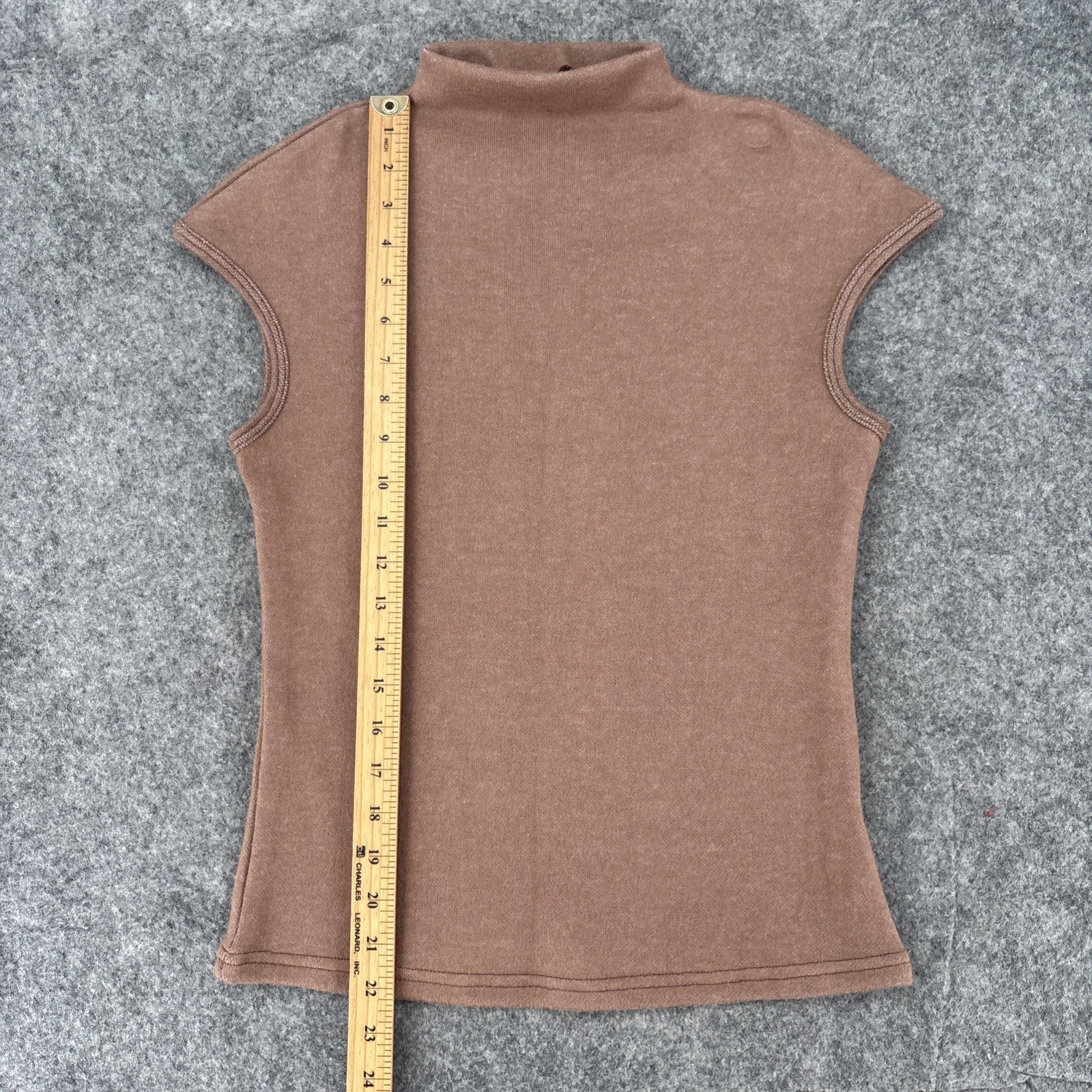 OGL Top Women’s Medium Mock Neck Sleeveless OGLMove