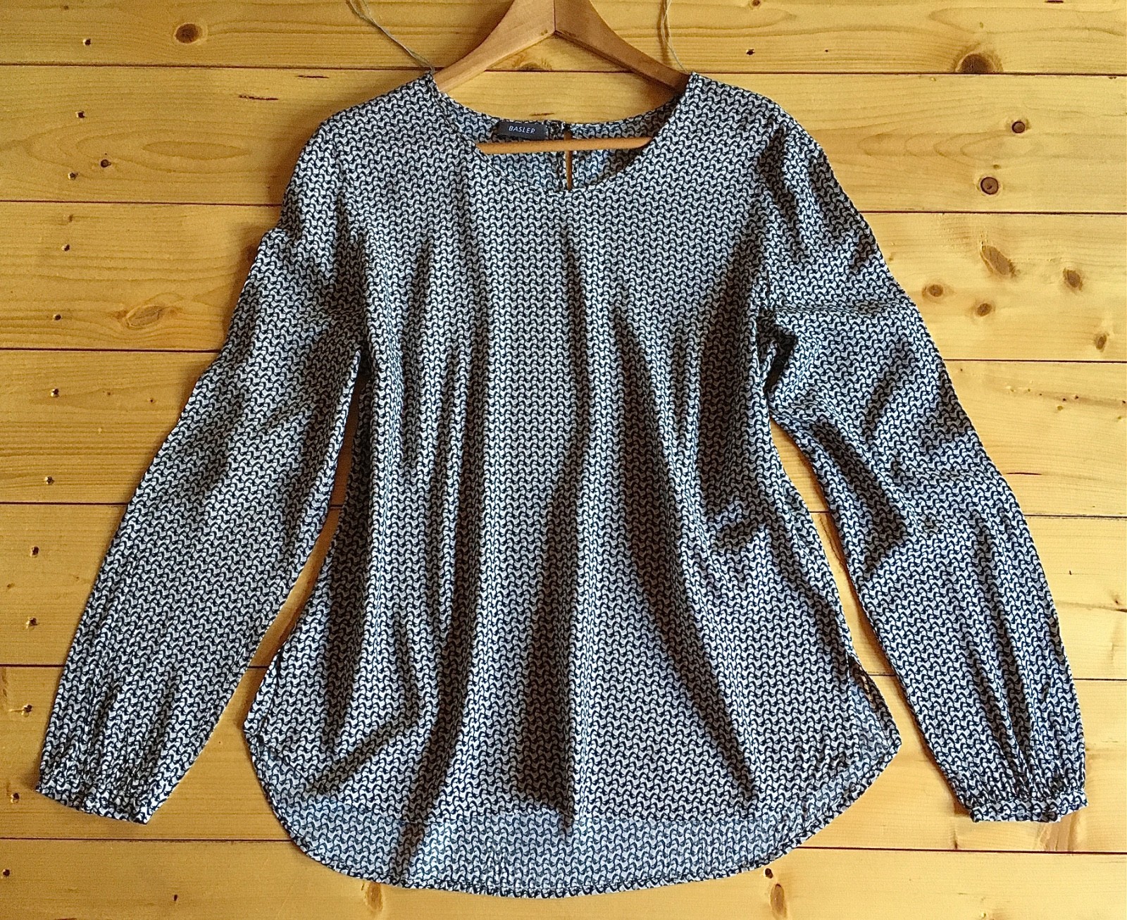 Basler Peter Hahn Women’s Blouse UK 14 – 100% Viscose, Loose Fit, Monochrome